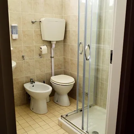 In Guest - New Cirene Triple For 3 People Comfort With Breakfast