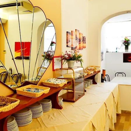In Guest - New Cirene Triple For 3 People Comfort With Breakfast Maison d'hôtes
