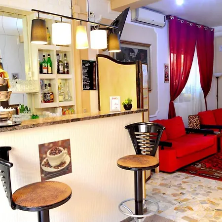 In Guest - New Cirene Triple For 3 People Comfort With Breakfast